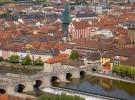 Anfliegen des Flugplatzes Würzburg-Schenkenfeld oder Hettstadt, von dort mit dem Taxi nach Würzburg